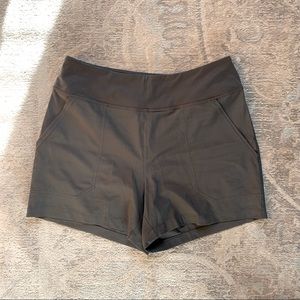 Patagonia Happy Hike Shorts NWOT M Grey